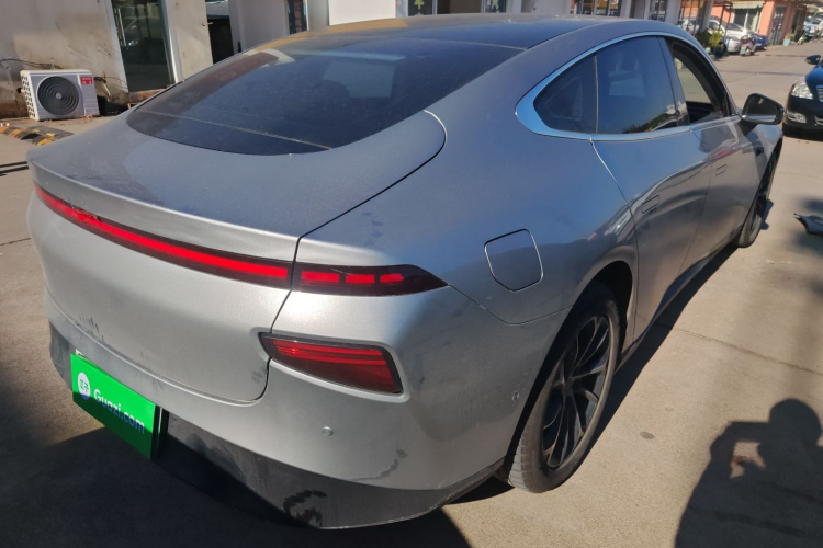 小鹏P7 2022款 480E车身外观6005