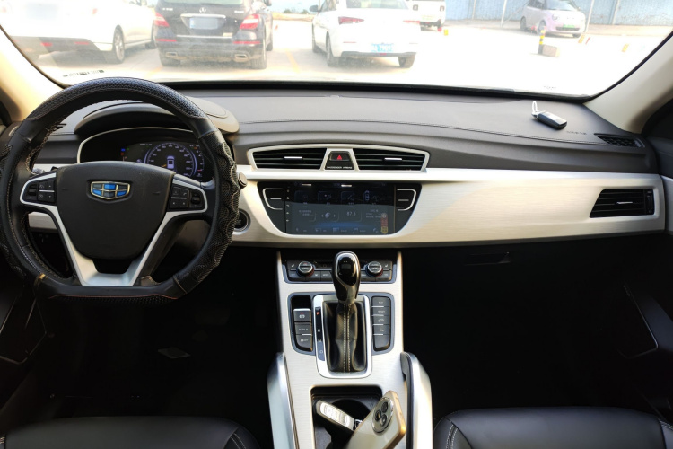 吉利汽车 博越 2018款 1.8TD 自动两驱智联型4G互联版中控内饰12