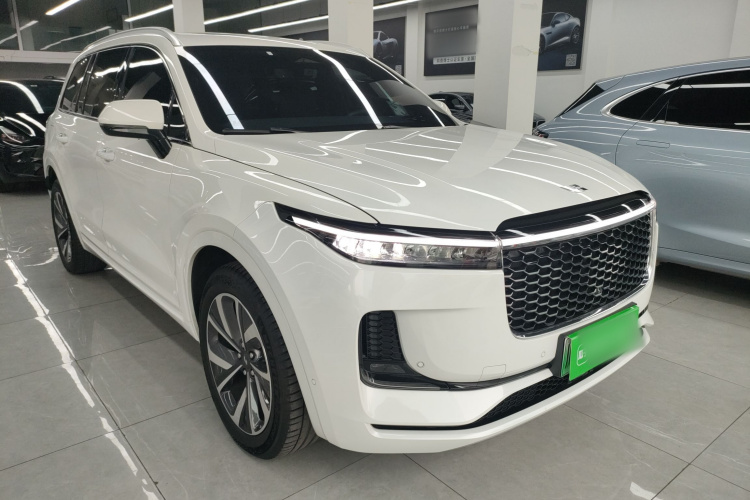 理想汽车 理想ONE 2021款 增程6座版车身外观3