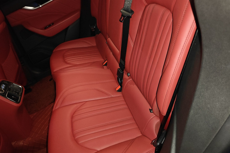 玛莎拉蒂 Levante 2019款 3.0T 标准版 国VI中控内饰21