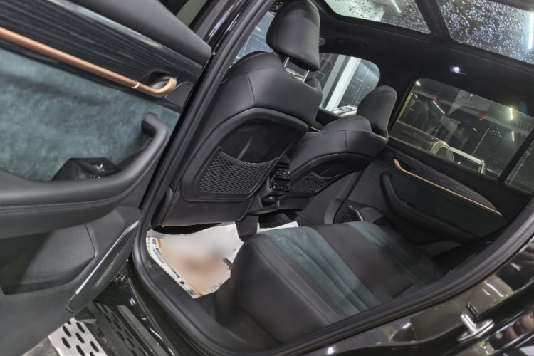 吉利汽车 星越L智擎 2024款 1.5T 天宫版中控内饰7004