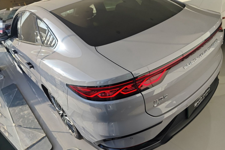 比亚迪 汉 2025款 EV 701KM激光雷达智驾型车身外观4