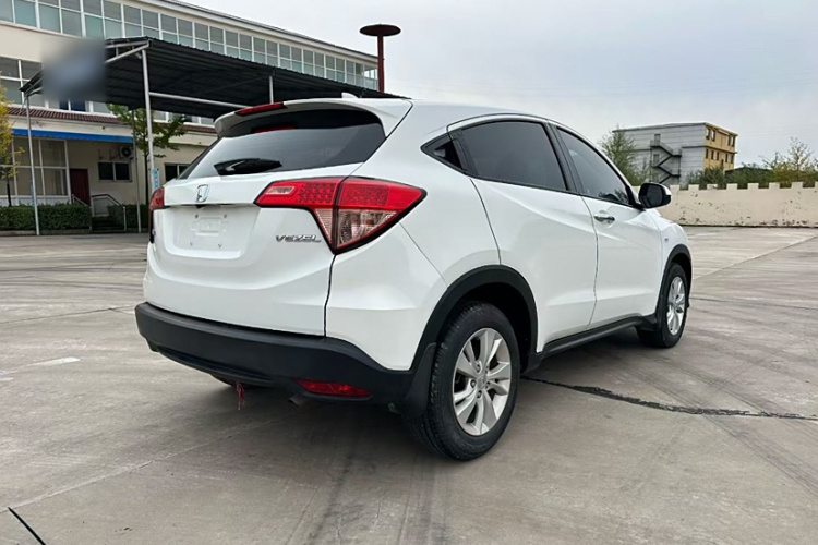 本田 缤智 2015款 1.5L CVT两驱舒适型车身外观6004