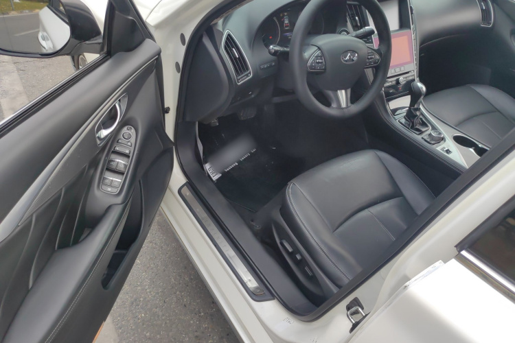 英菲尼迪Q50L 2016款 2.0T 悦享版中控内饰7003