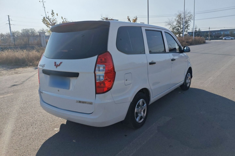 五菱汽车 五菱宏光 2020款 1.2L S基本型国VI LSI车身外观6003