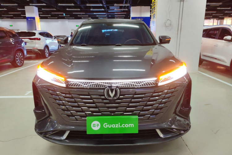 长安CS75 PLUS 2023款 第三代 1.5T 自动尊贵型车身外观6001