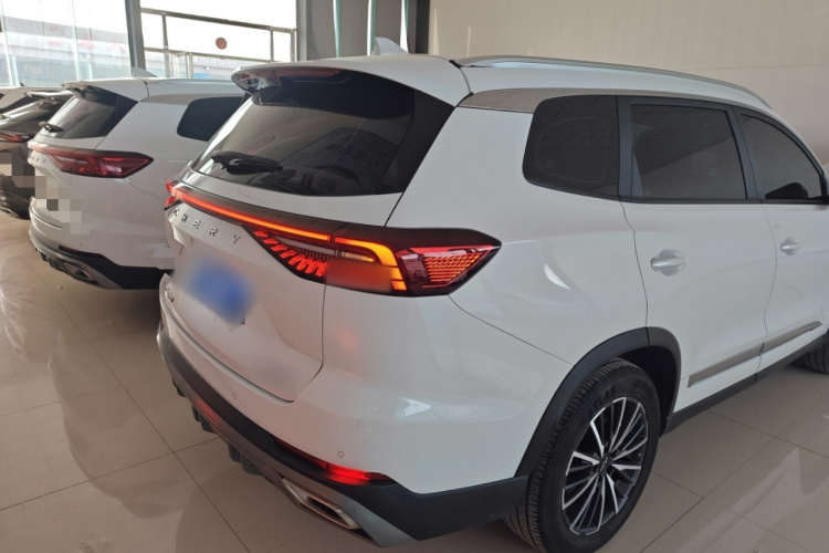 奇瑞 瑞虎8 PRO 2025款 290T 两驱豪华版车身外观6