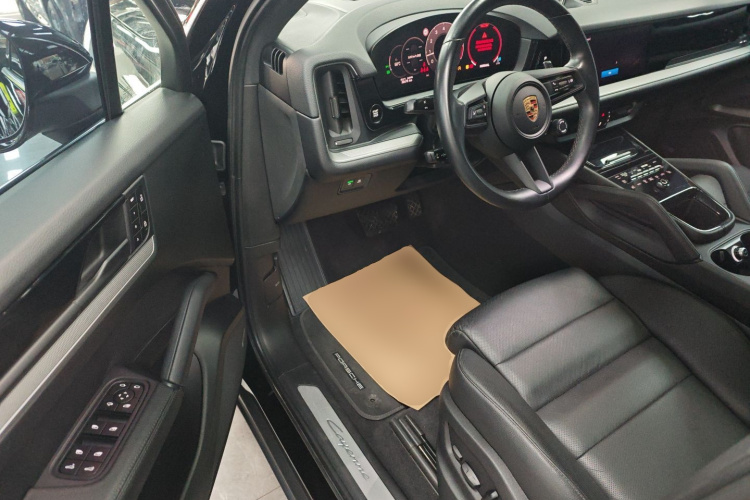 保时捷 2024款 Cayenne 3.0T中控内饰20