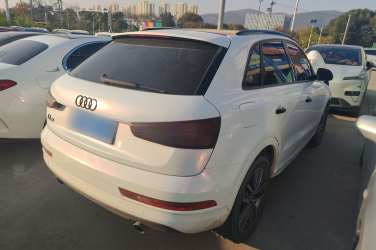 奥迪Q3 2016款 40 TFSI quattro 全时四驱风尚型车身外观6005