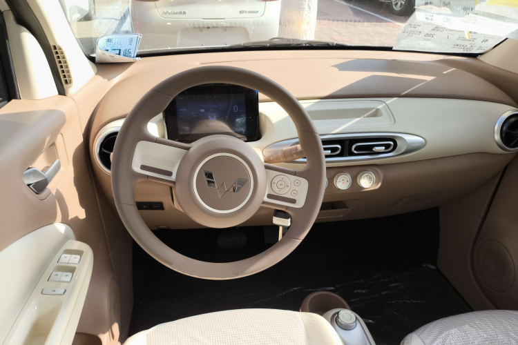 五菱汽车 宏光MINIEV 2025款 四门版 进阶款中控内饰13