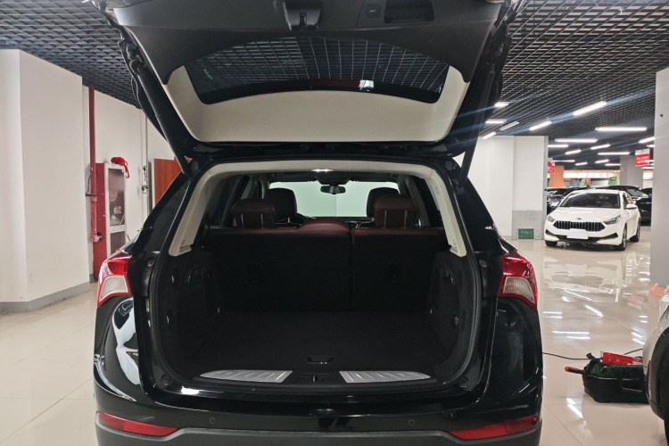 别克 昂科威 2018款 28T 四驱精英型机舱底盘23