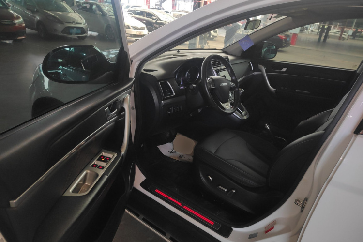 哈弗H6 2015款 运动版 1.5T 自动两驱豪华型中控内饰20