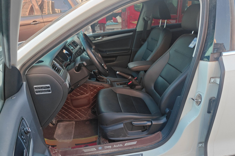 大众 速腾 2017款 230TSI 自动舒适型中控内饰19