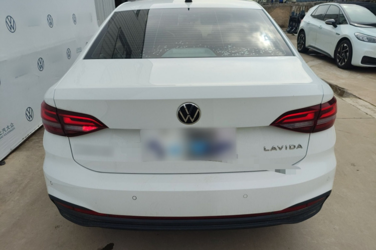 大众 朗逸 2023款 1.5L 自动得逸版车身外观6