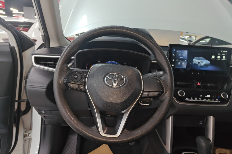 丰田 锋兰达 2023款 2.0L CVT精英版局部细节13