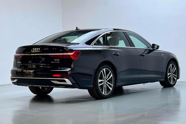 奥迪A6L 2025款 改款 40 TFSI 豪华动感型车身外观6004