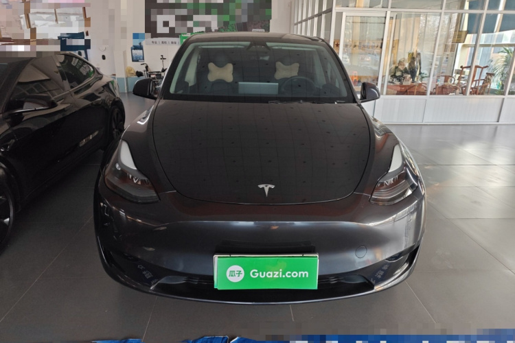 特斯拉 Model Y 2024款 后轮驱动版车身外观2