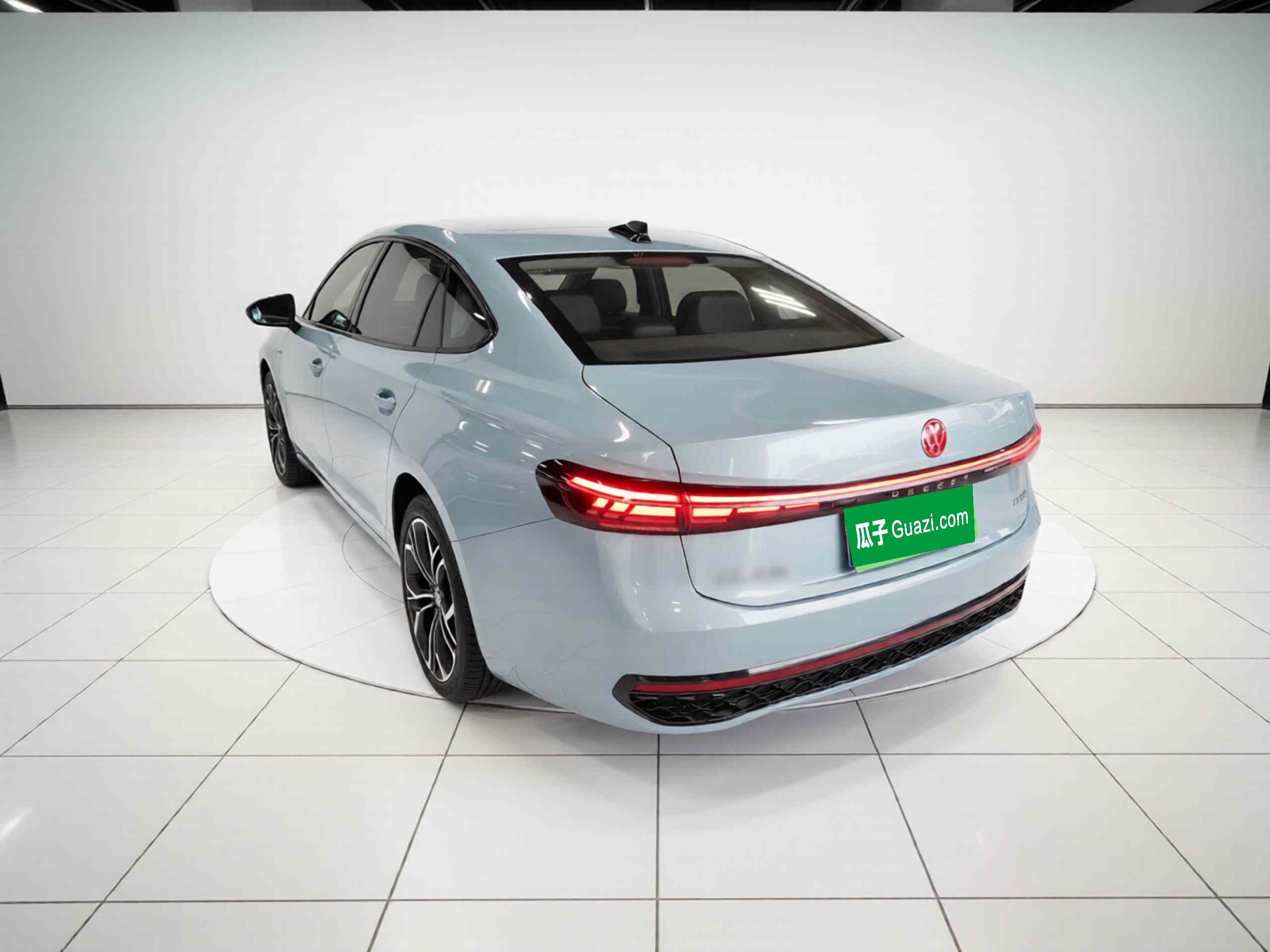 大众 帕萨特 2025款 Pro 380TSI 星空龙耀版(3)