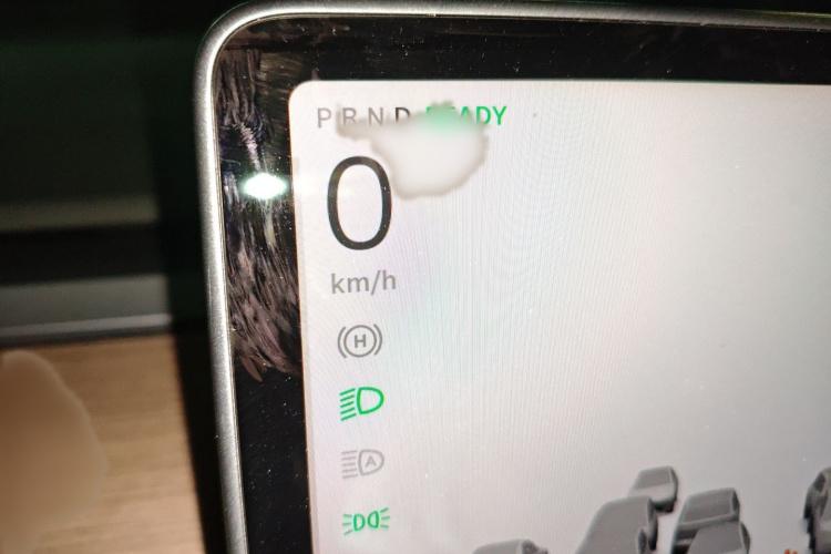 特斯拉 Model Y 2021款 Performance高性能全轮驱动版局部细节14