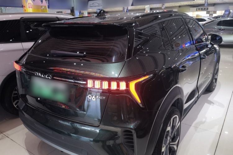 领克06 EM-P 2023款 1.5T Remix PHEV Hero车身外观7