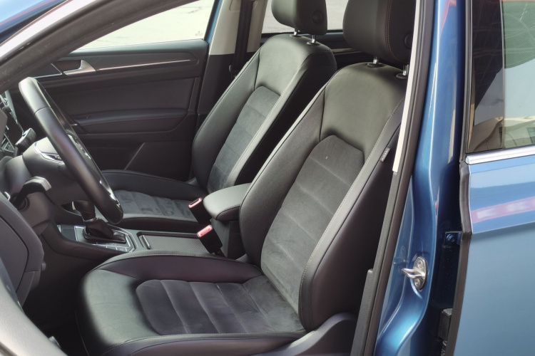 大众 高尔夫·嘉旅 2018款 280TSI 自动豪华型局部细节19