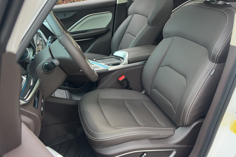 吉利汽车 嘉际 2021款 1.8TD DCT豪华型局部细节19