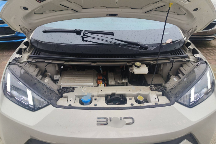 比亚迪 海鸥 2025款 305km 自由版机舱底盘24