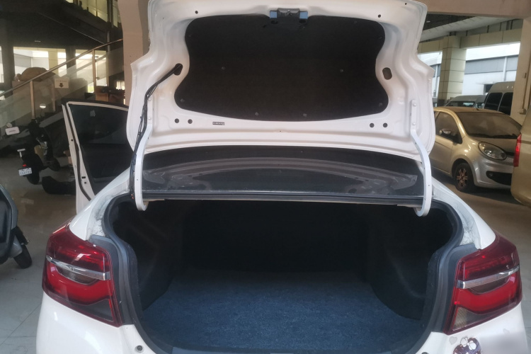 丰田 威驰 2021款 1.5L CVT创行版局部细节23