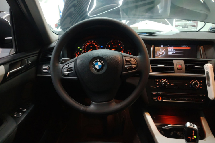 宝马X3(进口) 2016款 sDrive20i中控内饰13