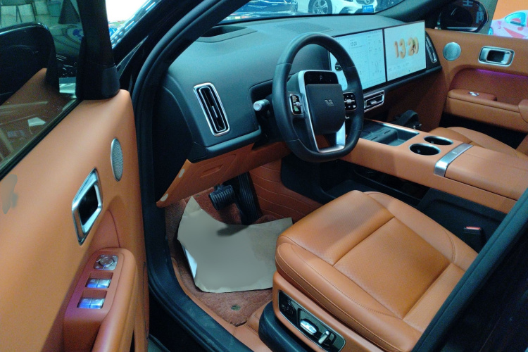 理想汽车 理想L9 2024款 Ultra中控内饰7003