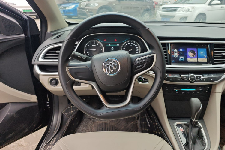 别克 英朗 2015款 15N 自动豪华型中控内饰13