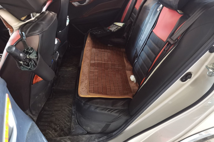 吉利汽车 远景 2018款 1.5L 手动幸福版中控内饰21