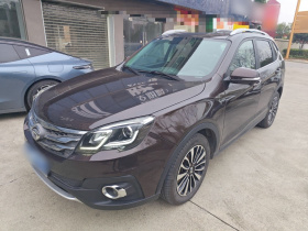 广汽传祺 传祺GS5 Super 2015款 1.8T 自动四驱豪华版