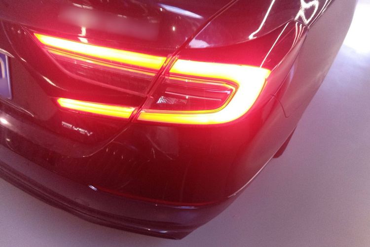 本田 雅阁 2022款 锐·混动 2.0L 锐领版车身外观6006