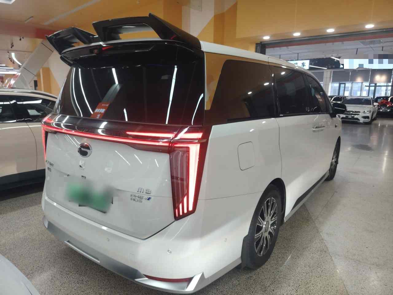 广汽传祺 传祺向往M8 2026款 宗师 激光雷达版(5)