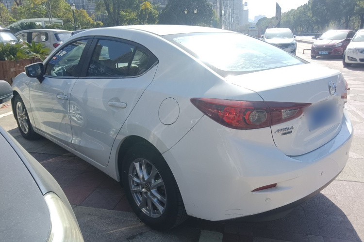 马自达3 昂克赛拉 2016款 三厢 1.5L 自动舒适型车身外观4