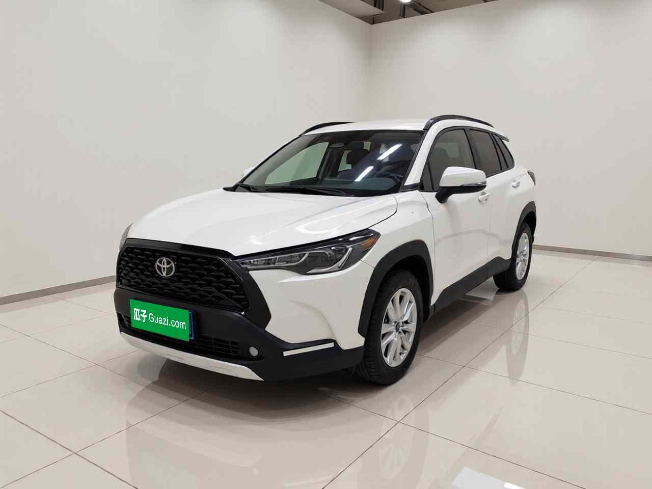 丰田 卡罗拉锐放 2023款 2.0L 先锋版(2)