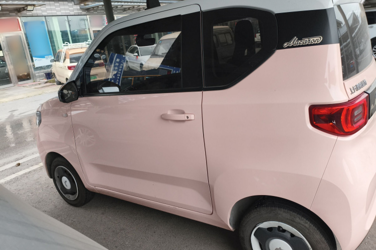 五菱汽车 宏光MINIEV 2022款 马卡龙时尚款 三元锂车身外观4