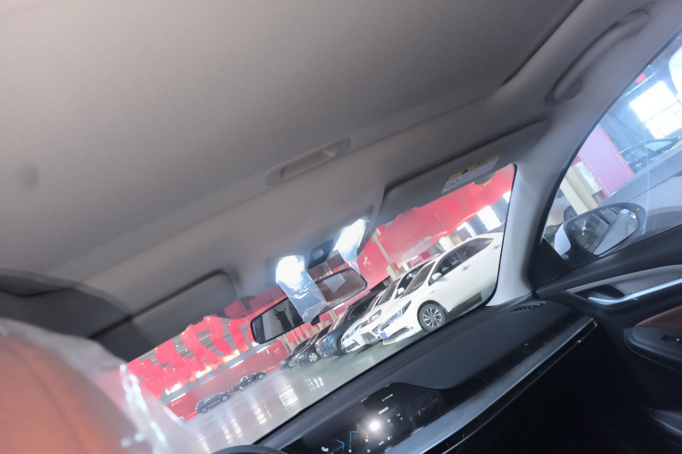 长安 逸动 2025款 PLUS 1.4T 双离合高能版局部细节22