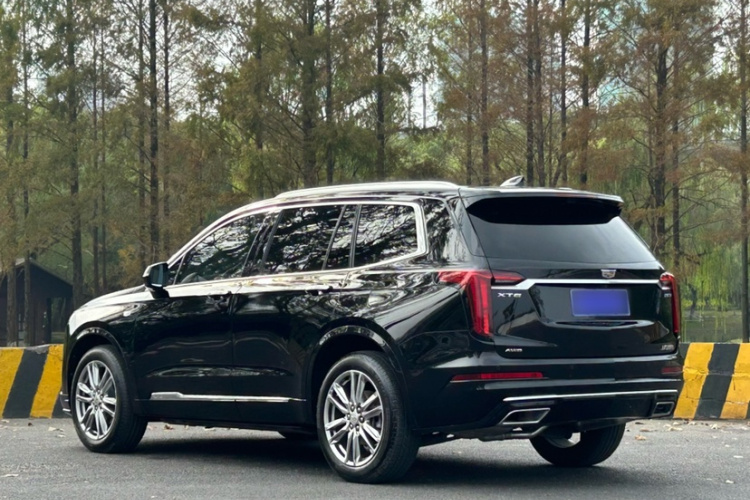 凯迪拉克XT6 2022款 2.0T 六座四驱豪华120周年限量版车身外观6006