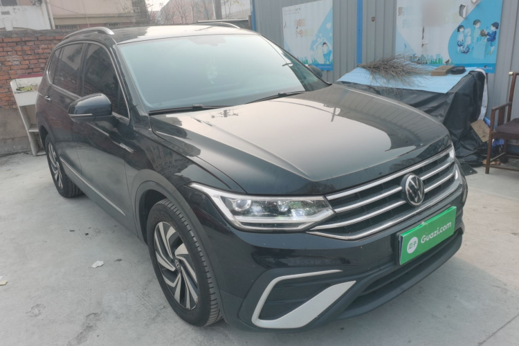 大众 途观L 2024款 330TSI 自动两驱智享版车身外观3