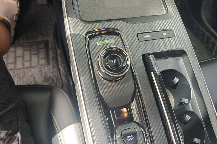 埃安 AION S Plus 2023款 80 科技版 三元锂局部细节18