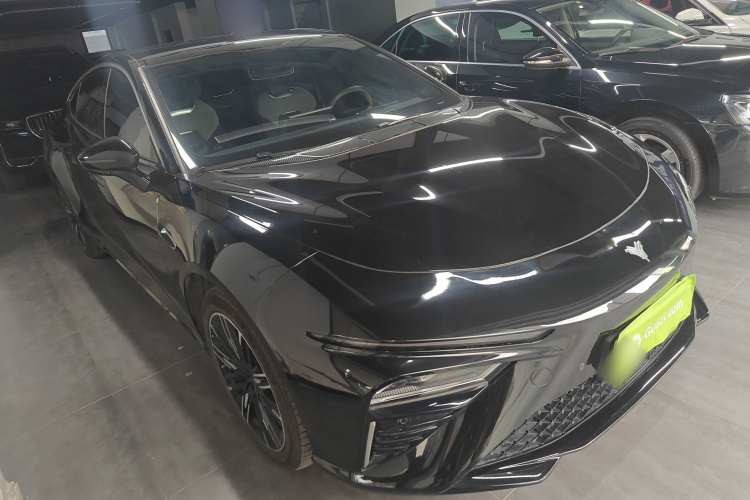 哪吒汽车 哪吒S 2024款 增程 1060 Lite版车身外观6002