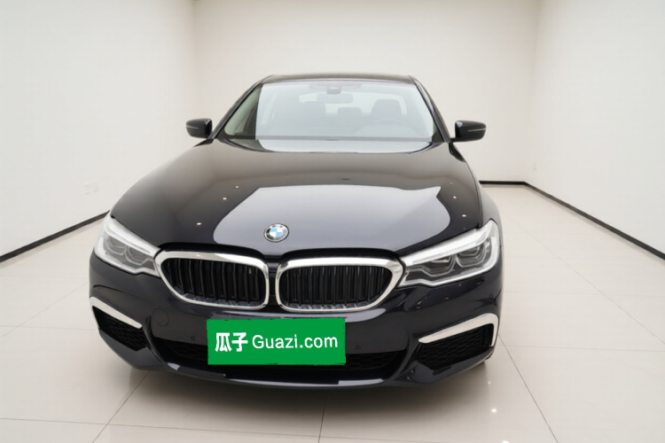 宝马5系 2020款 530Li 领先型 M运动套装车身外观2