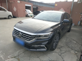 大众 帕萨特 2021款 330TSI 豪华版