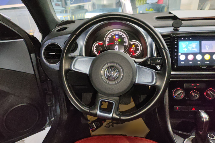 大众 甲壳虫 2018款 180TSI 宜乐型中控内饰13