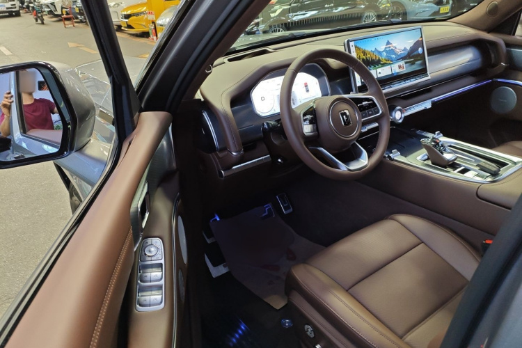 坦克700新能源 2024款 Hi4-T 极境版中控内饰7003