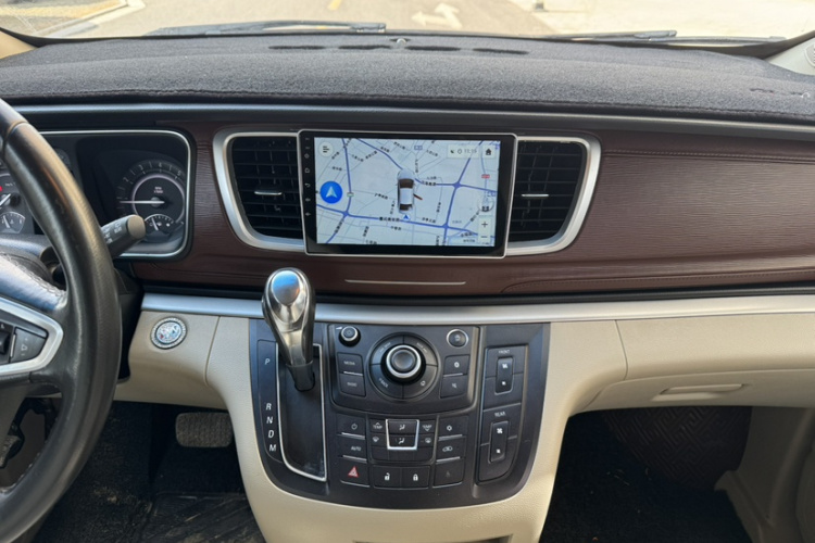 别克GL8 2017款 25S 豪华型 国V中控内饰7013