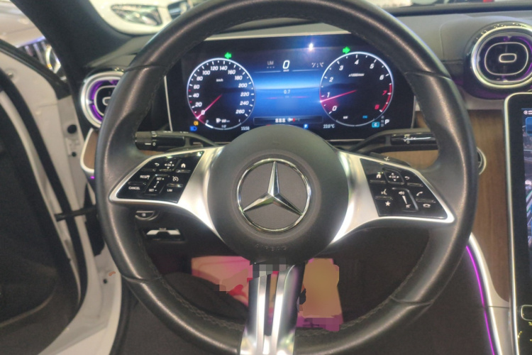 奔驰C级 2022款 C 260 L中控内饰13