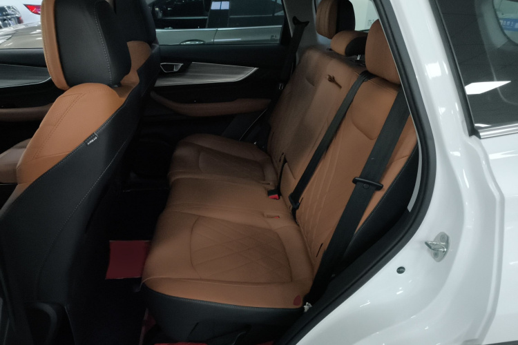 奇瑞 瑞虎8 PLUS 2021款 290TGDI DCT豪享版中控内饰7004